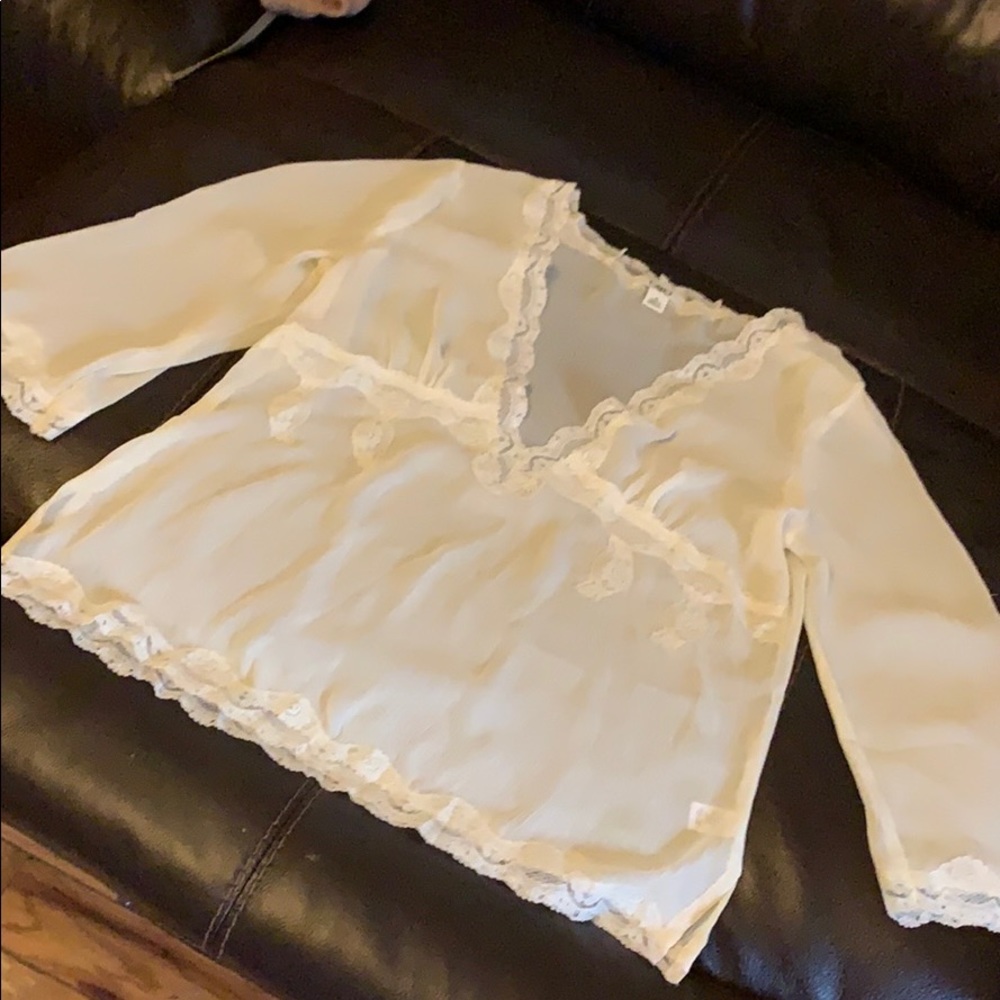 BUNDLE 3 FOR $15 Cato blouse